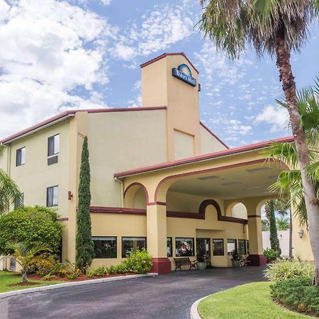 Days Inn By Wyndham Sarasota I-75 Vamo Exterior foto