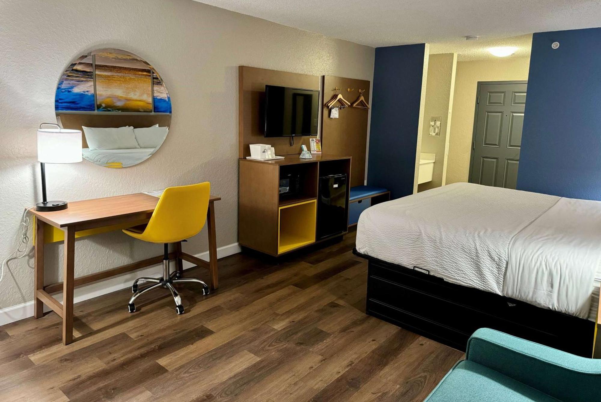 Days Inn By Wyndham Sarasota I-75 Vamo Exterior foto