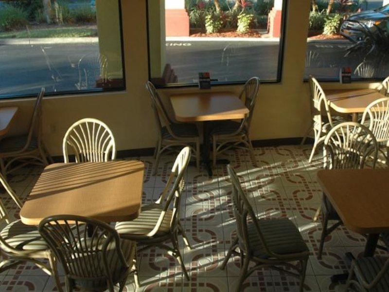 Days Inn By Wyndham Sarasota I-75 Vamo Exterior foto