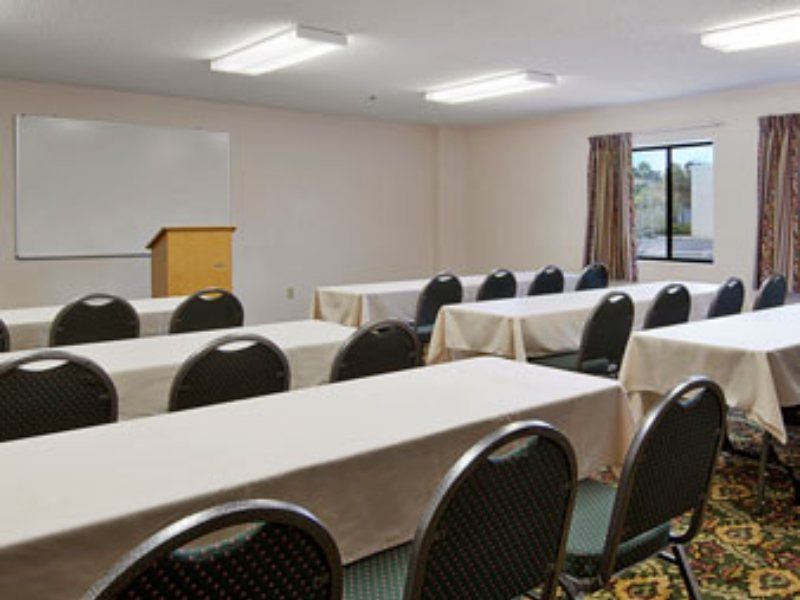 Days Inn By Wyndham Sarasota I-75 Vamo Exterior foto